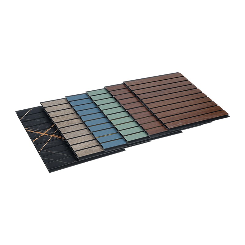 Rivestimento interno della parete del soggiorno con pannello della Grande Muraglia in PVC scanalato per interni